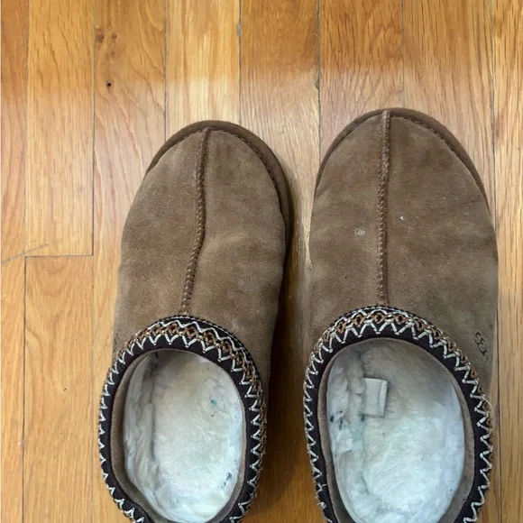 Ugg Tasman Slippers - Picture 3 of 5